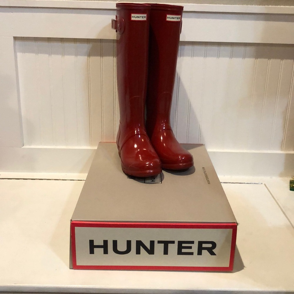 Tall Hunter Red Boots NIB